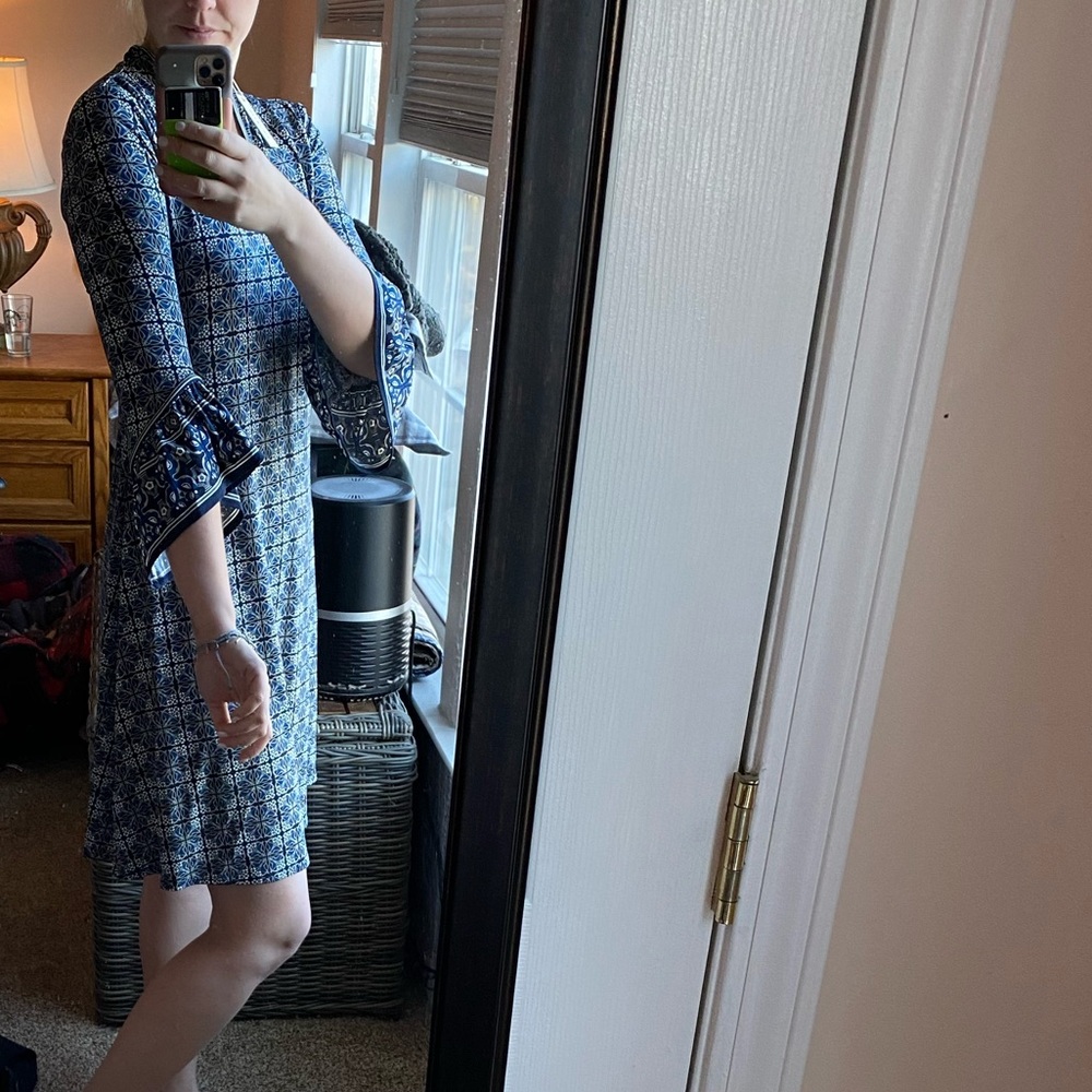 Max studio dress NWT blue patterned